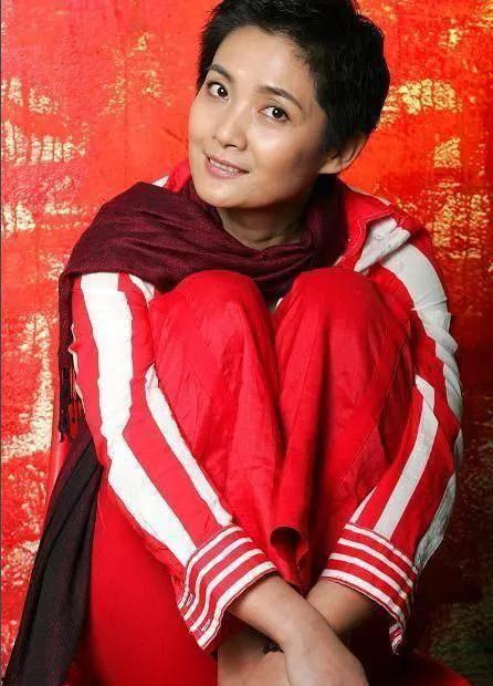 李婷照片,镜头下的美丽瞬间