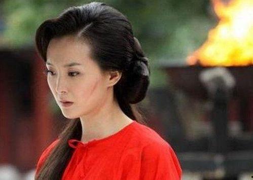 王艳和婆婆的照片